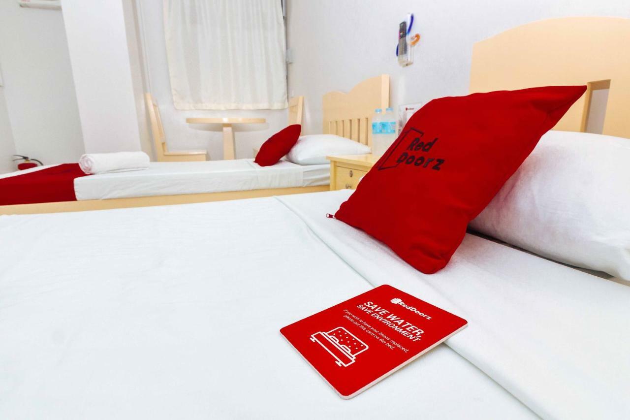 Hotel Reddoorz Near Cebu Metropolitan Cathedral Esterno foto