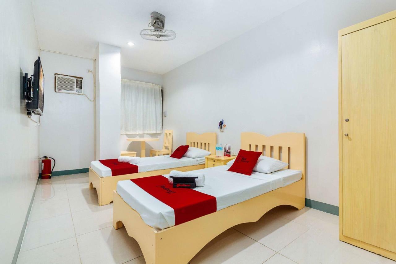 Hotel Reddoorz Near Cebu Metropolitan Cathedral Esterno foto