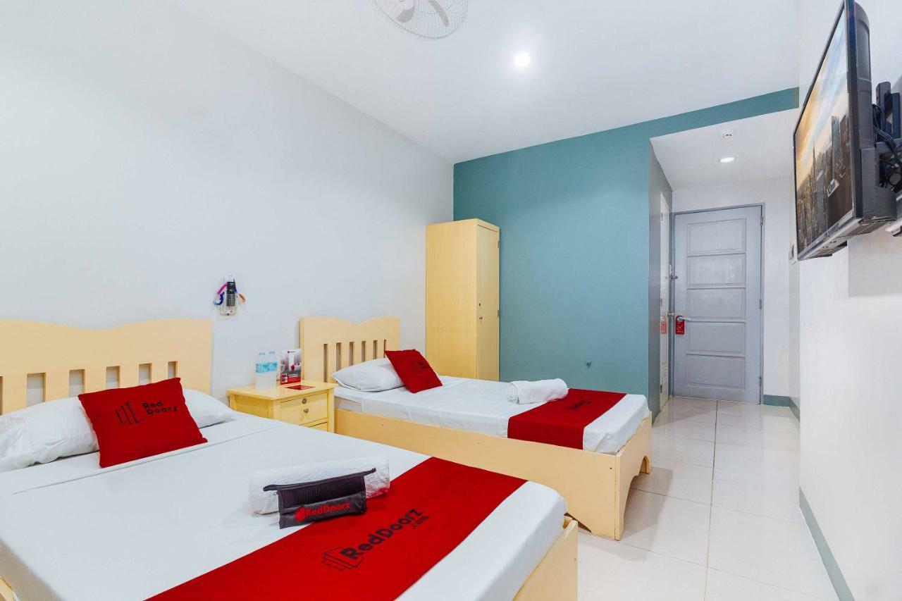 Hotel Reddoorz Near Cebu Metropolitan Cathedral Esterno foto