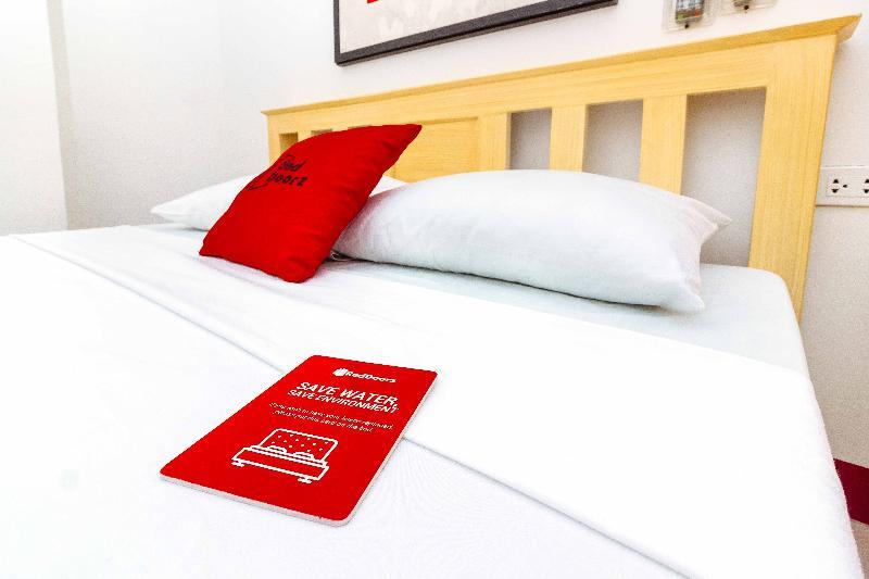 Hotel Reddoorz Near Cebu Metropolitan Cathedral Esterno foto